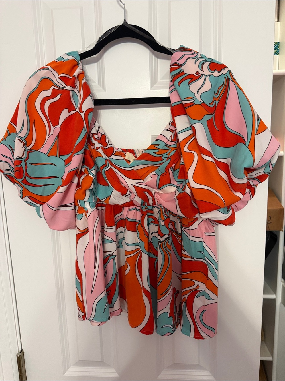 NWT Abstract Print Puff-Sleeve Women's Top - Pink & Orange